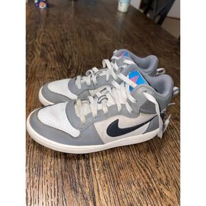 Nike Court Borough Mid GS 'Cool Grey Anthracite Size 5.5Y